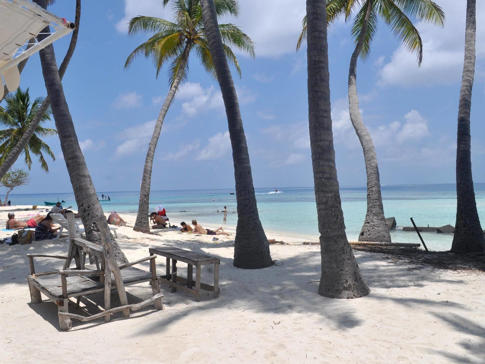 Water Breeze Hotel Maafushi Exterior foto